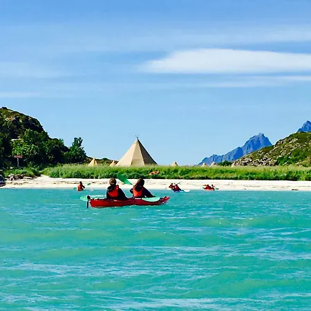 خيمة فخمة Lofoten Glamping 2*