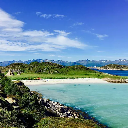 Luxury tent Lofoten Glamping 2*