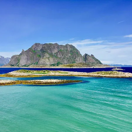 Lofoten Glamping 2* Skrova